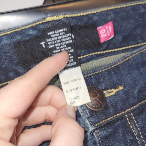 Torrid Destruction Patch Skinny Jeans 20 - Picture 5 of 10